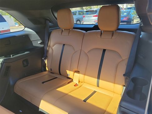 Used 2024 MAZDA CX-90 3.3 Turbo S w/ Premium Plus image 19