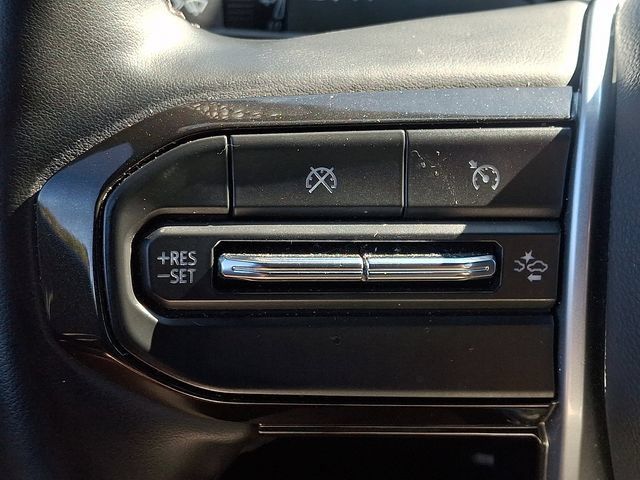 Used 2025 Chevrolet Colorado Trail Boss AWD/4WD image 21