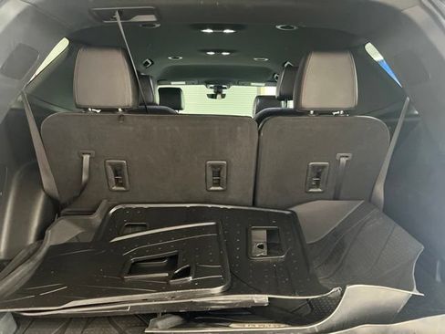 Used 2023 Chevrolet Traverse RS w/ LPO, Floor Liner Package FWD image 8