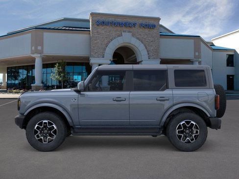 New 2025 Ford Bronco Outer Banks image 3