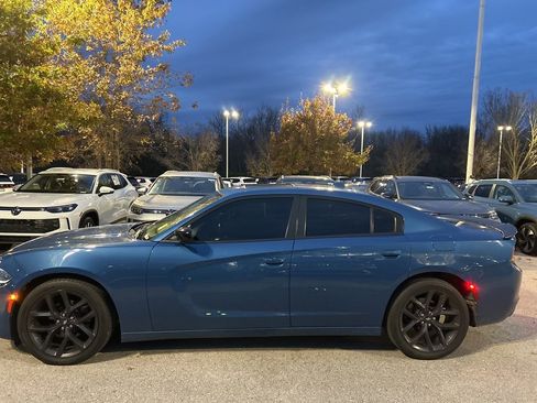 Used 2020 Dodge Charger SXT w/ Plus Group image 6