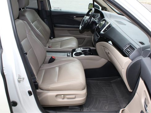 Used 2018 Honda Pilot Elite image 13