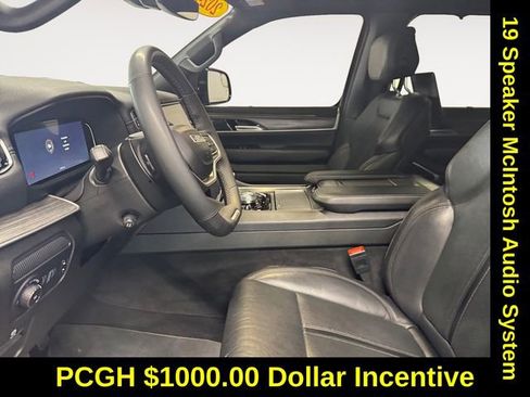 Used 2024 Jeep Wagoneer L Series III w/ Premium Group I image 8