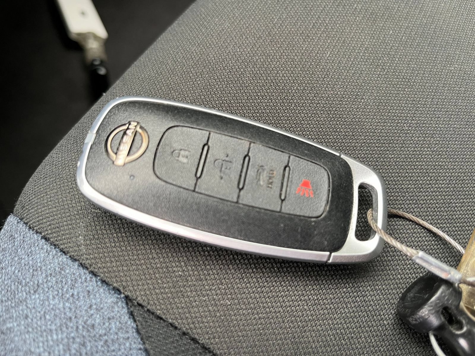 Used 2025 Nissan Versa SV FWD image 20