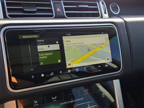 Used 2020 Land Rover Range Rover image 21