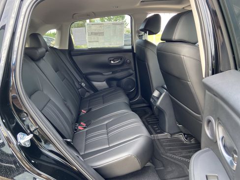New 2026 Honda HR-V EX-L image 16