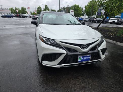 Used 2022 Toyota Camry XSE w/ Navigation Package AWD/4WD image 10