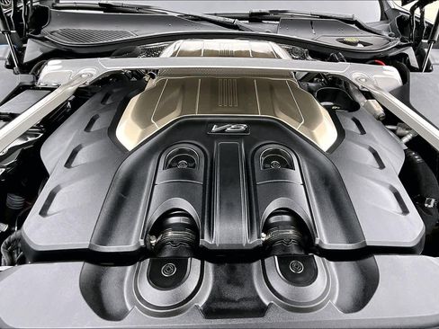 Used 2021 Bentley Continental GT image 31