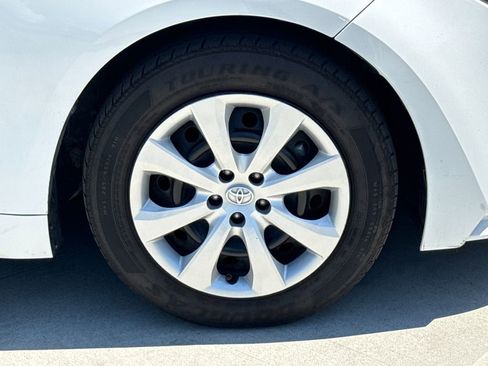 Used 2023 Toyota Corolla LE FWD image 11