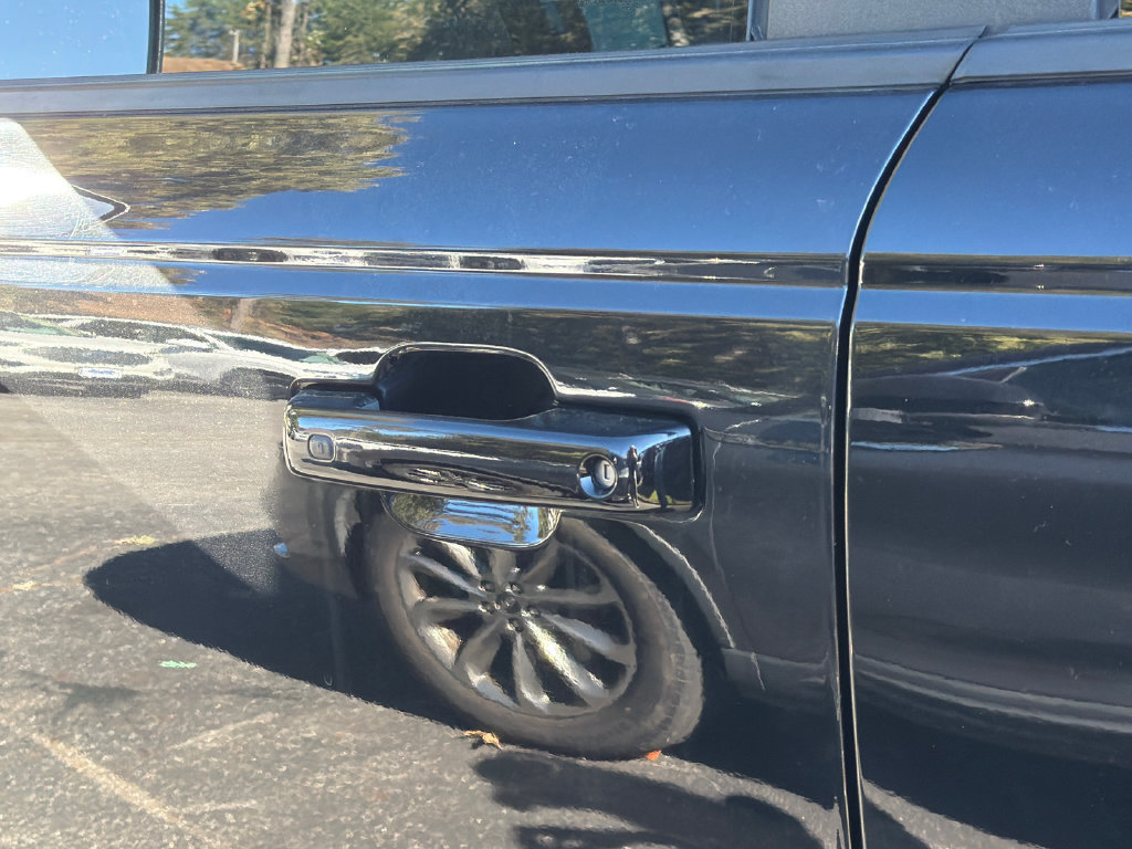 Used 2023 Ford Bronco Outer Banks AWD/4WD image 13