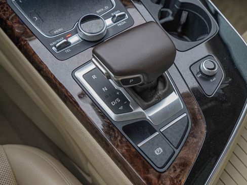 Used 2019 Audi Q7 3.0T Premium Plus w/ Premium Plus Package image 20