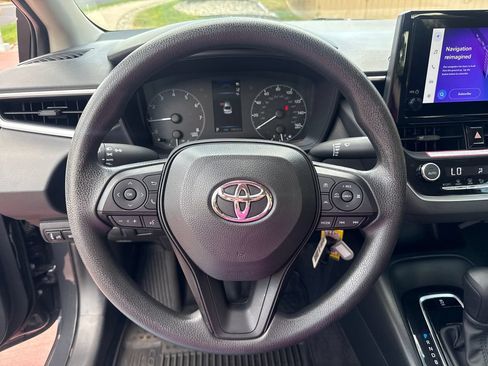 Used 2024 Toyota Corolla LE FWD image 16