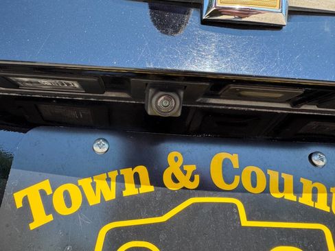 Used 2020 Chevrolet Malibu LT image 9