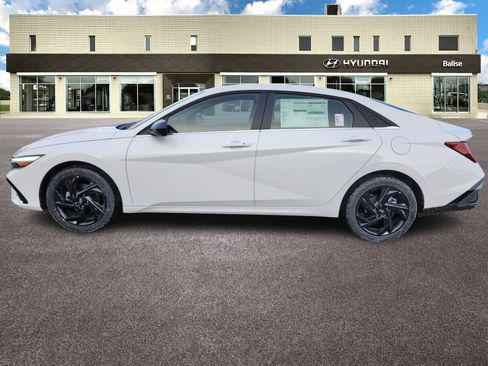 New 2026 Hyundai Elantra SEL Sport image 6