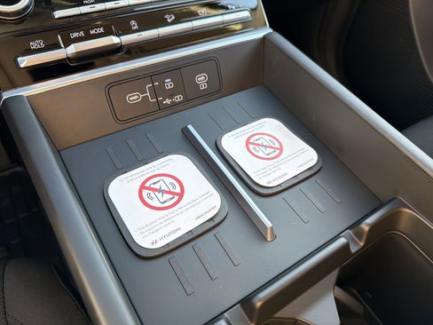 New 2026 Hyundai Santa Fe SE image 16