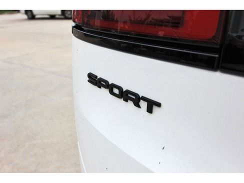 Used 2023 Land Rover Range Rover Sport SE AWD/4WD image 10