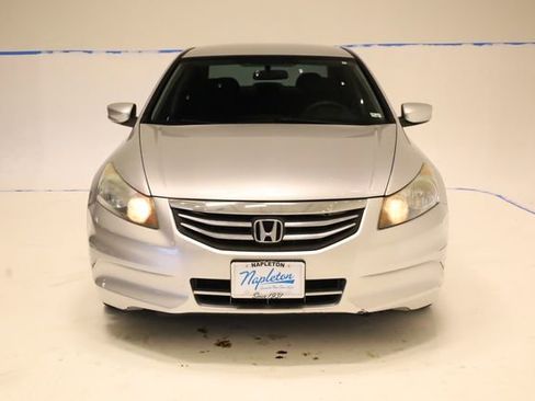 Used 2011 Honda Accord LX-P image 3