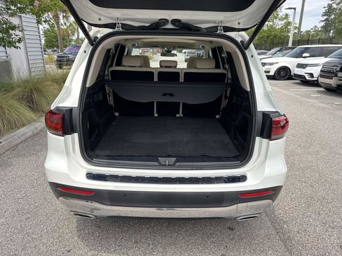 Used 2022 Mercedes-Benz GLB 250 4MATIC w/ Premium Package Lite image 11