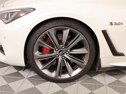 Used 2019 INFINITI Q60 Red Sport 400 w/ Proactive Package image 18