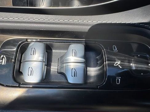 Used 2023 Mercedes-Benz SL 55 AMG 4MATIC image 8