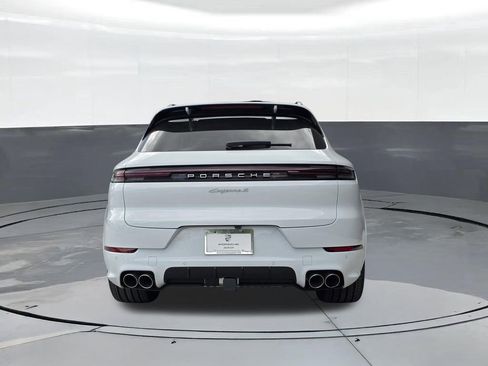 New 2026 Porsche Cayenne S AWD/4WD image 10