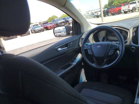 Used 2020 Ford Edge SE FWD image 15