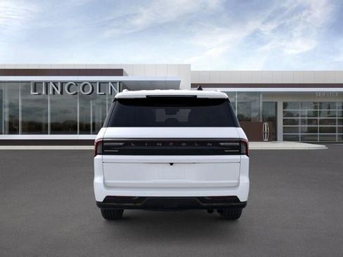New 2026 Lincoln Navigator L Black Label AWD/4WD image 5