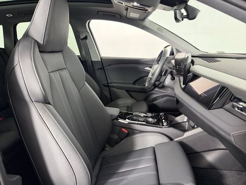 Used 2025 Audi Q6 e-tron Prestige w/ Black Warm Weather Package AWD/4WD image 35