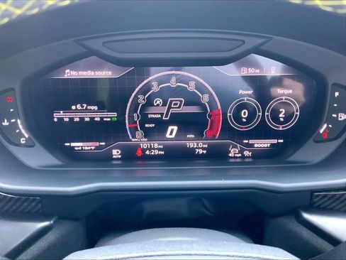Used 2024 Lamborghini Urus Performante AWD/4WD image 19