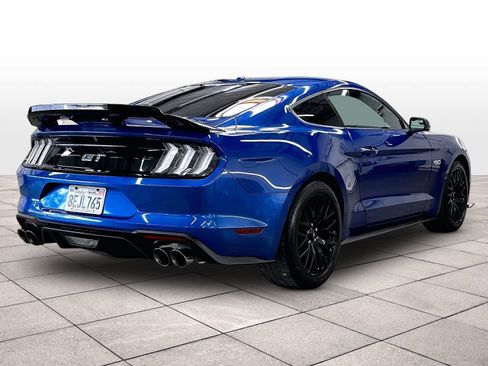 Used 2018 Ford Mustang GT Premium w/ GT Performance Package RWD image 9