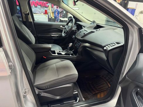 Used 2018 Ford Escape SE AWD/4WD image 17