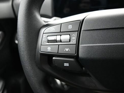 Used 2025 Kia K4 FWD image 16