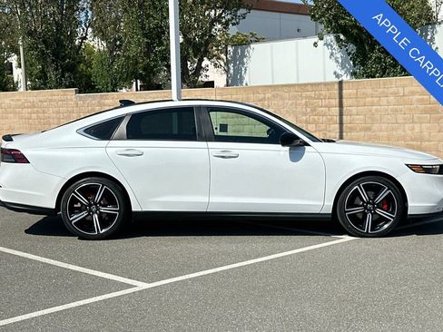 Used 2024 Honda Accord Sport image 3