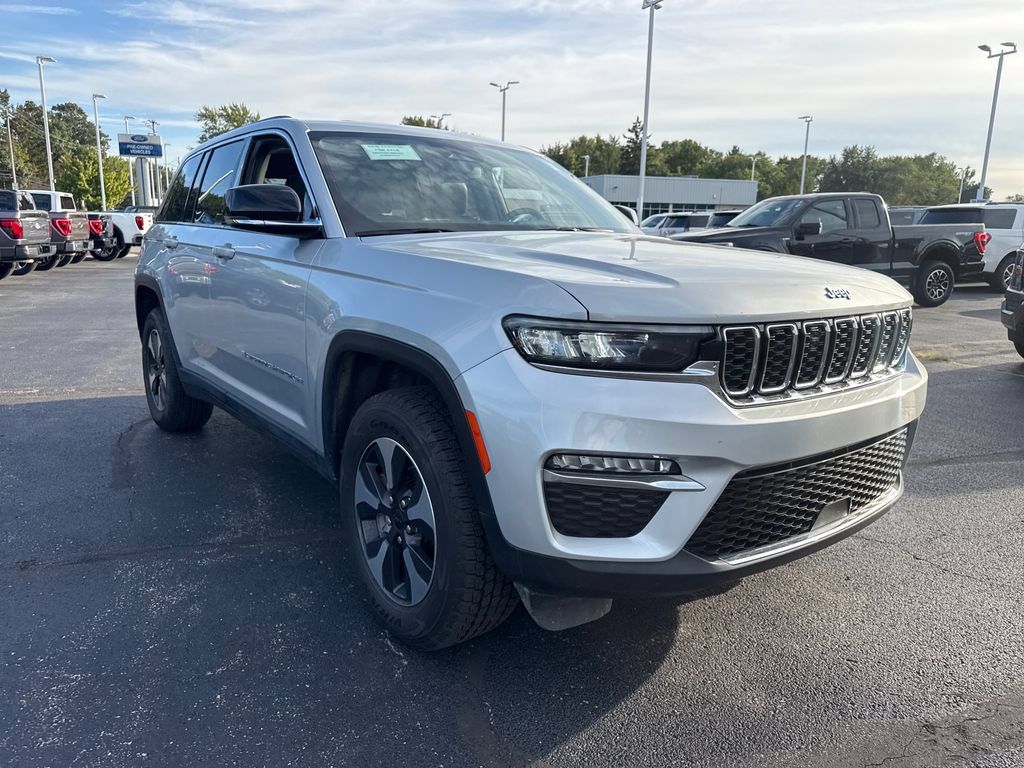 Used 2024 Jeep Grand Cherokee Limited 4xe AWD/4WD image 4