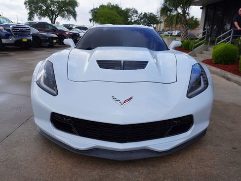 Used 2019 Chevrolet Corvette Z06 image 2