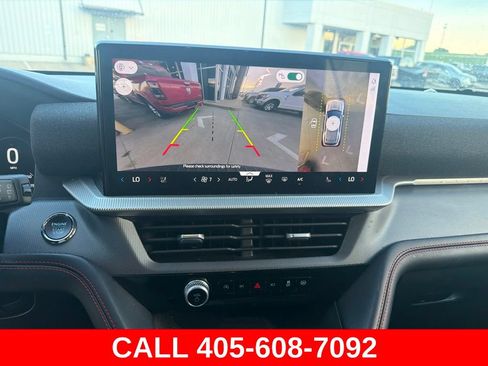 Used 2025 Ford Explorer ST-Line w/ ST-Line Street Pack AWD/4WD image 12