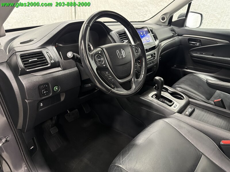 Used 2018 Honda Pilot EX-L image 3