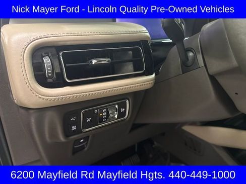 Used 2022 Lincoln Nautilus AWD image 25