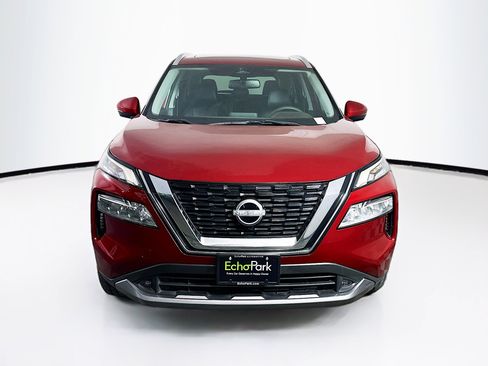 Used 2022 Nissan Rogue SL image 2