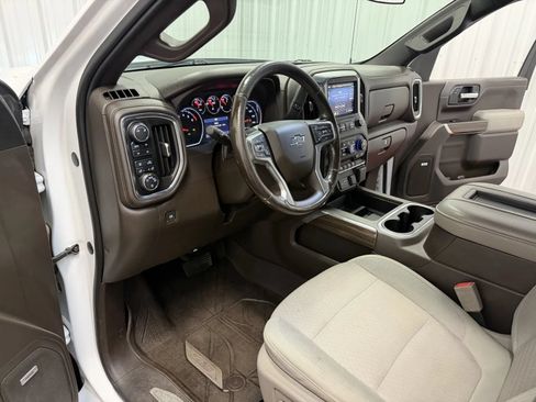 Used 2019 Chevrolet Silverado 1500 LT Trail Boss AWD/4WD image 30