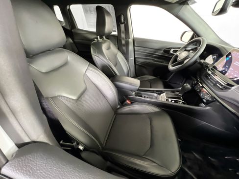 Used 2023 Jeep Compass Latitude w/ Convenience Group AWD/4WD image 25