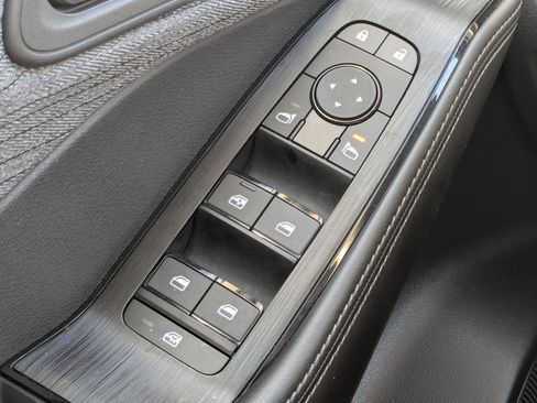 Used 2023 Nissan Rogue SV image 24