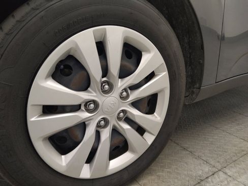 Used 2021 Kia Soul LX FWD image 31