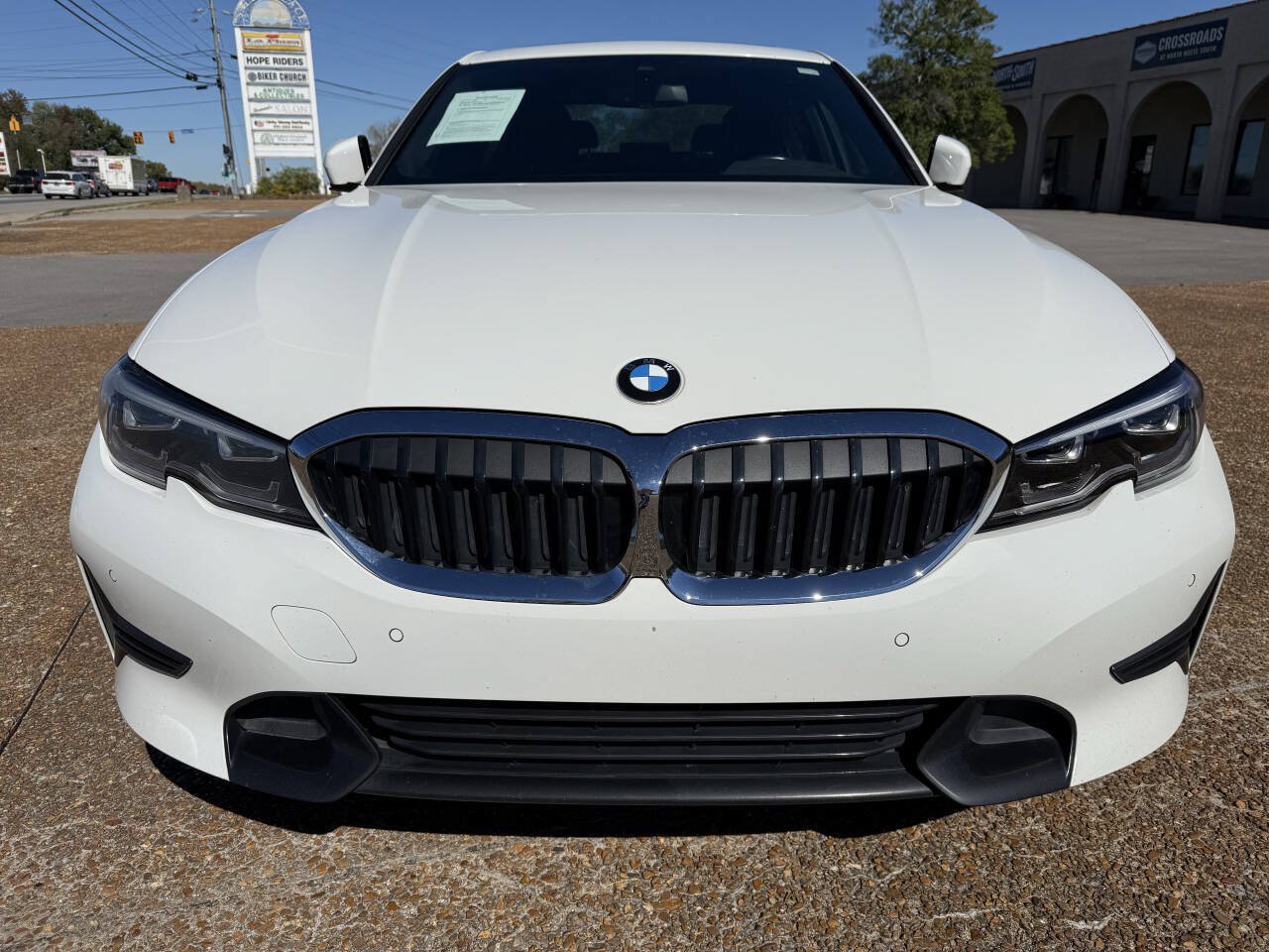 Used 2020 BMW 330i w/ Convenience Package RWD image 2
