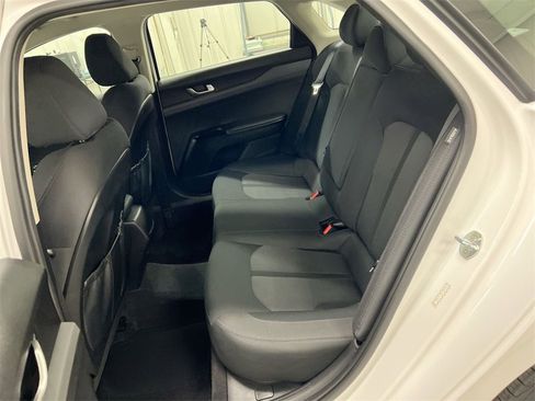 Used 2023 Kia K5 LXS image 22