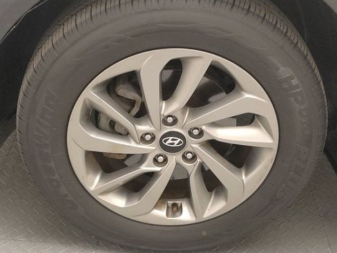 Used 2018 Hyundai Tucson SE image 31