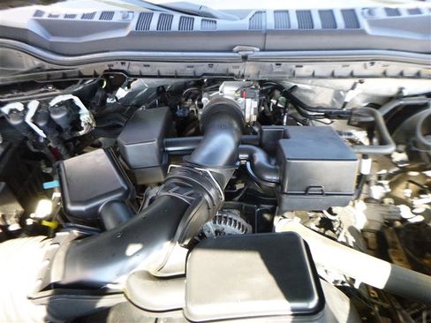 Used 2022 Ford F250 Lariat w/ Lariat Value Package image 30