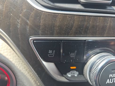 Used 2019 Honda Accord Touring image 23