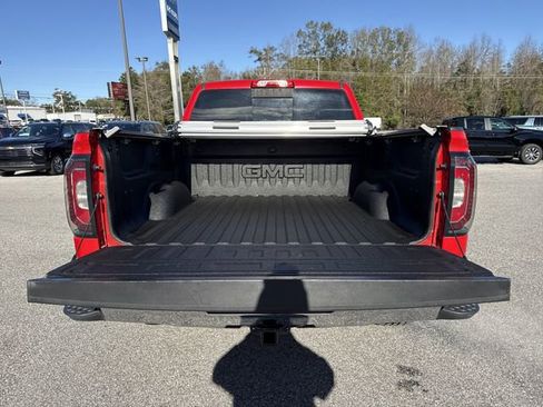 Used 2018 GMC Sierra 1500 SLT image 39