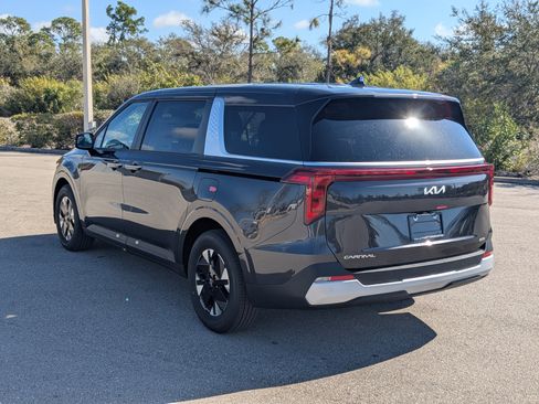 New 2026 Kia Carnival LXS image 7